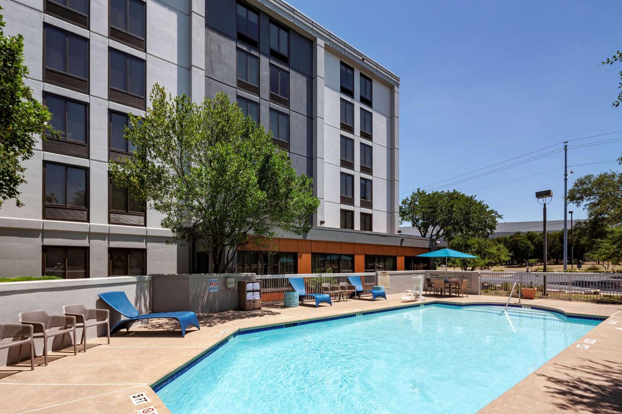 Hampton Inn Austin Nw Near The Domain Extérieur photo