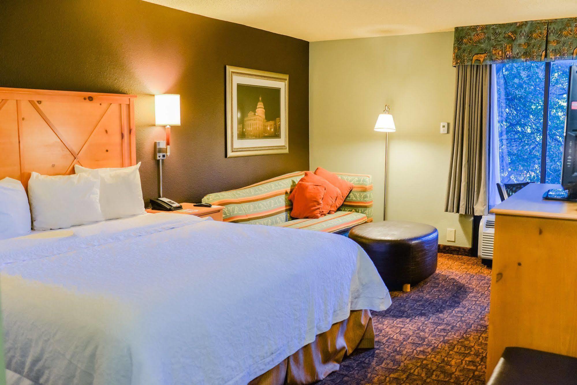 Hampton Inn Austin Nw Near The Domain Extérieur photo