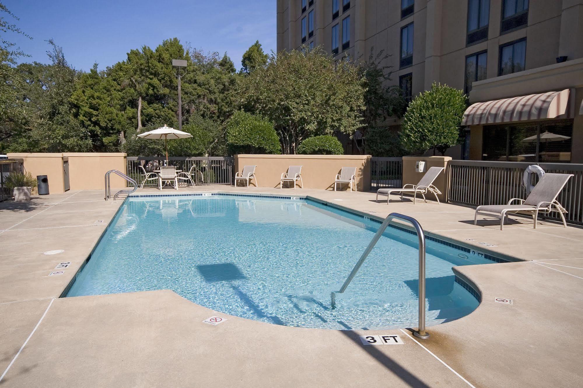 Hampton Inn Austin Nw Near The Domain Extérieur photo